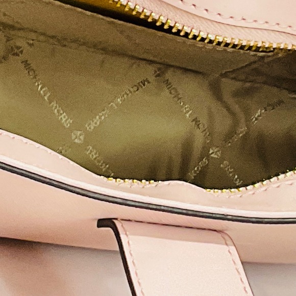 Michael Kors Carmen pouchette powder blush pink small vegan shoulder bag purse - Picture 12 of 15